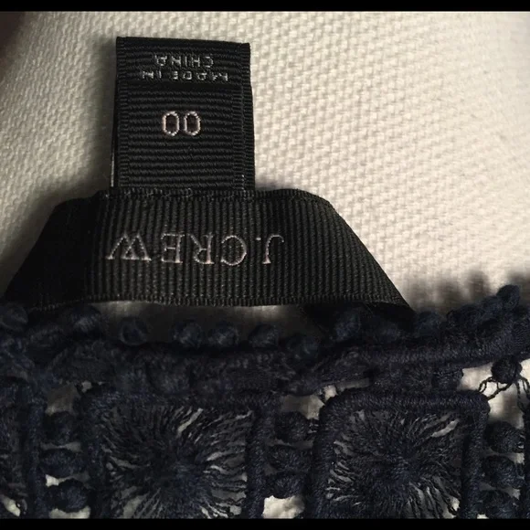 J  Crew Blouse Navy Blue Size 00 Lace Detailing - Picture 3 of 4